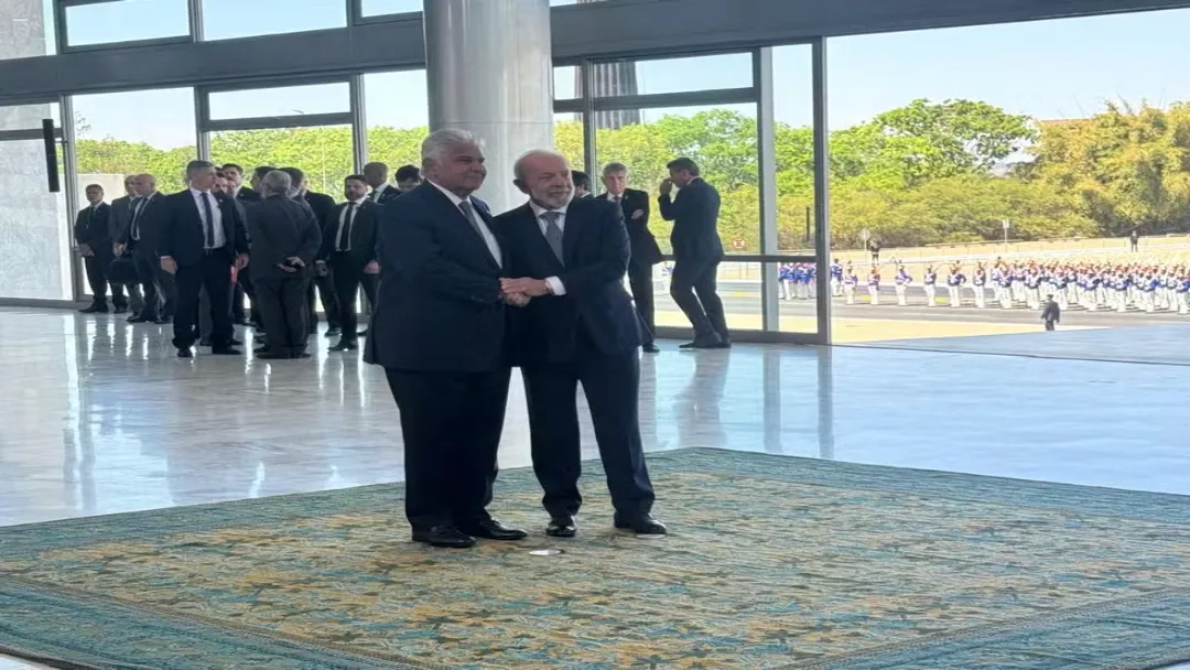 Lula recebe presidente do Panamá no Palácio do Planalto