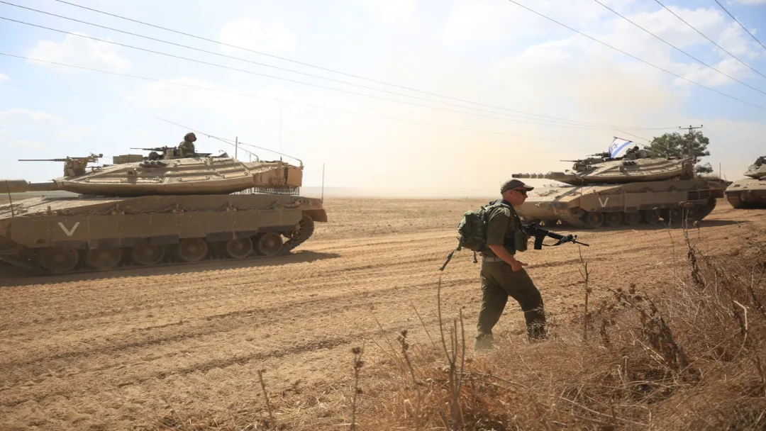 Israel Mobiliza 60 Mil Reservistas para Operações em Gaza