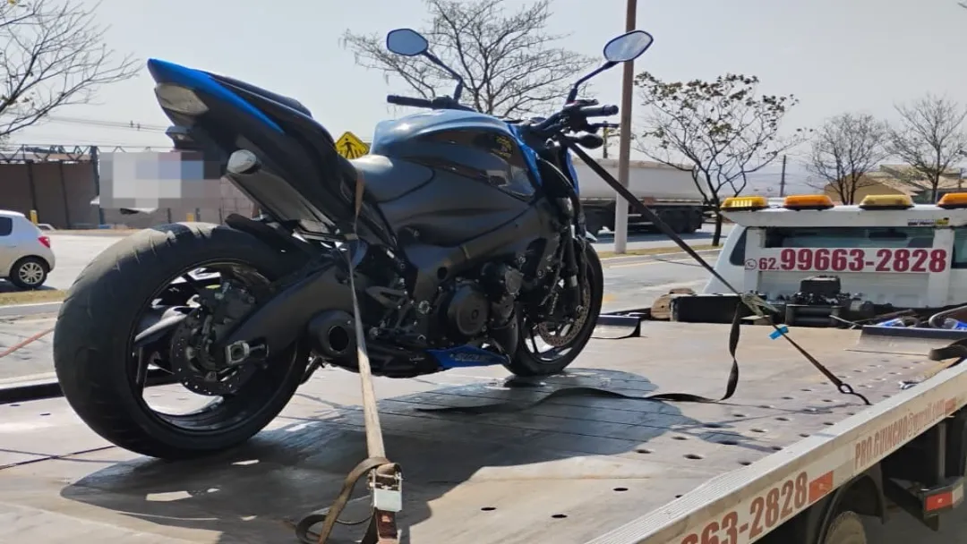 Motociclista embriagado provoca série de acidentes e é detido em Senador Canedo