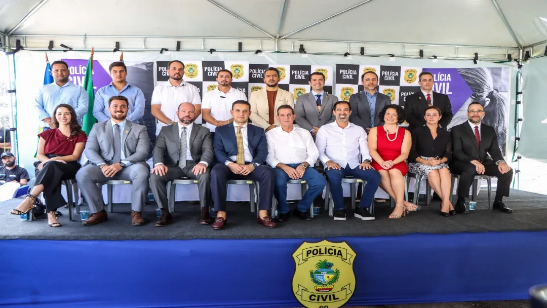 Senador Canedo inaugura duas novas delegacias da Polícia Civil