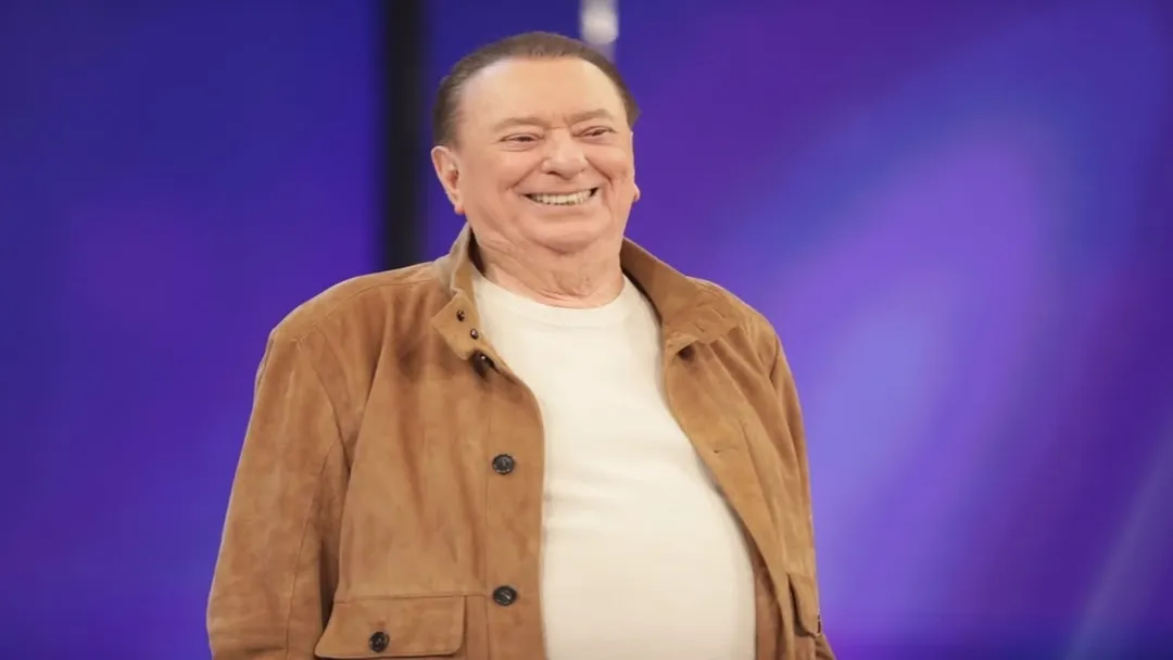 Raul Gil recebe alta e seguirá tratamento domiciliar