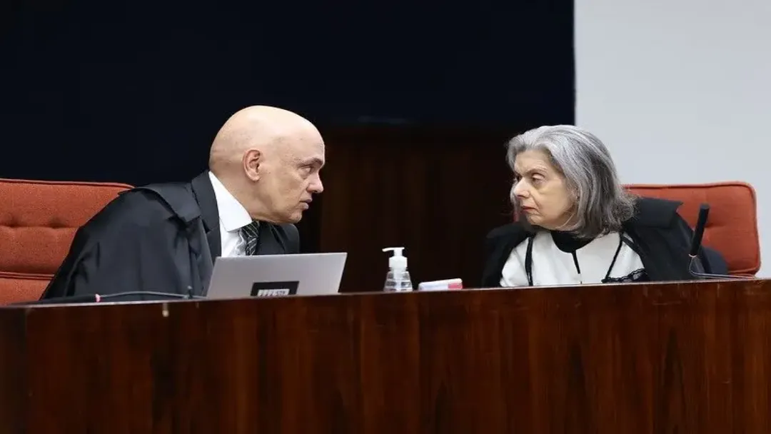 STF forma maioria para condenar Bolsonaro por organização criminosa