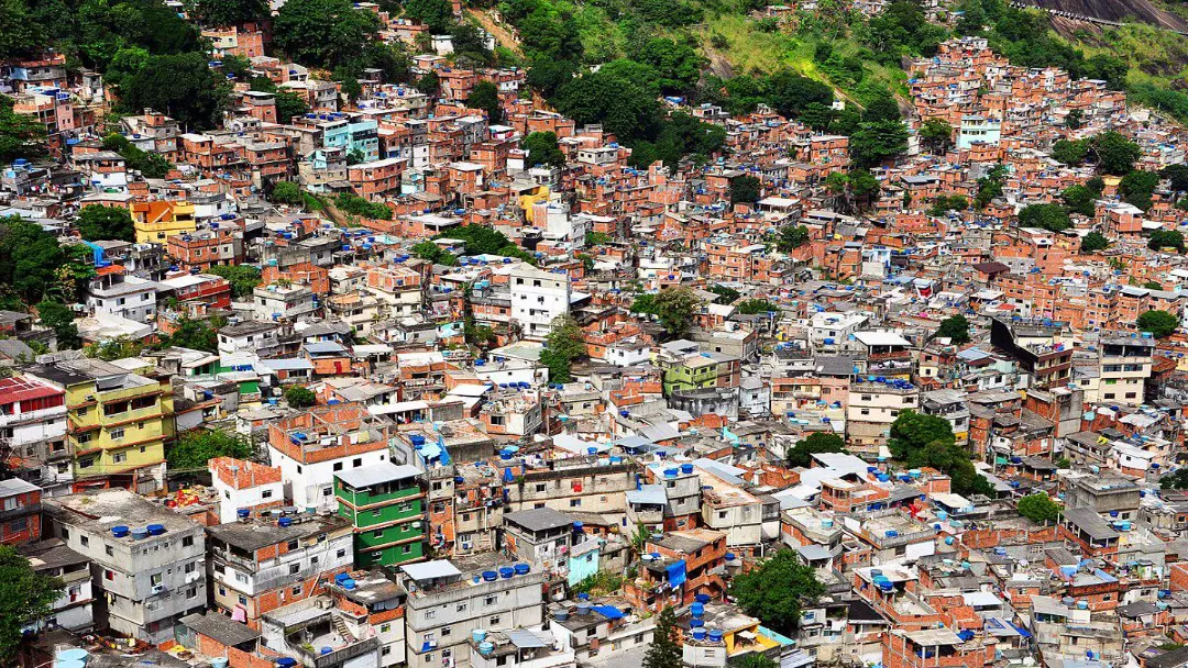 Pesquisa AtlasIntel: 87,6% dos moradores de favelas no Rio aprovam megaoperação com 121 mortos