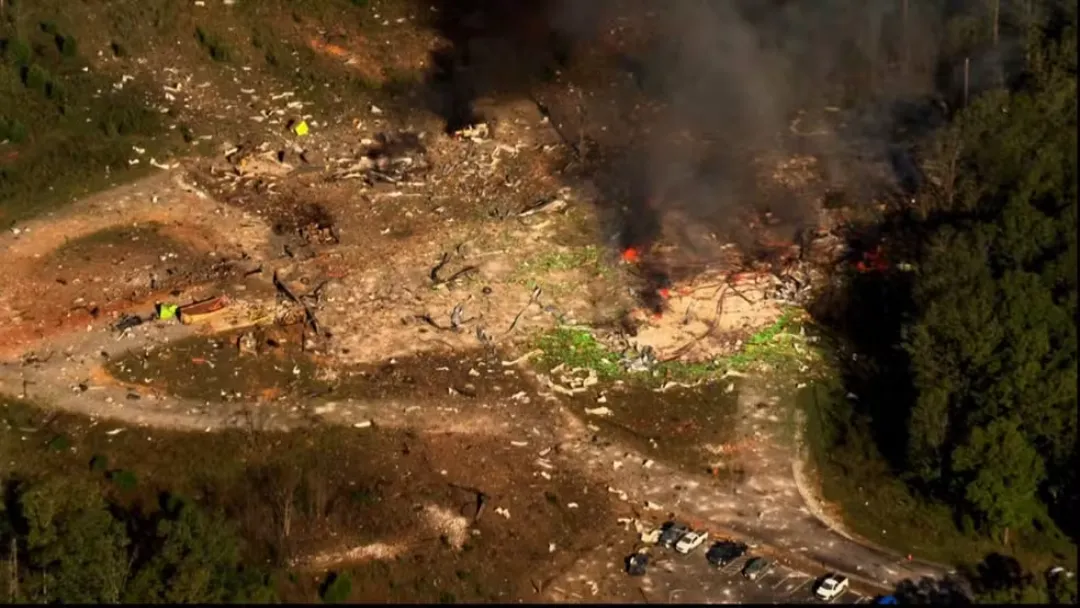 Explosão em fábrica no Tennessee deixa 19 desaparecidos
