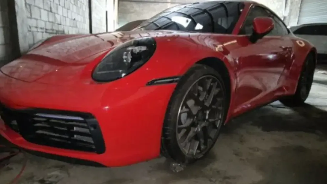 Leilão da PF tem Porsche e Land Rover com lances a partir de R$ 147 mil
