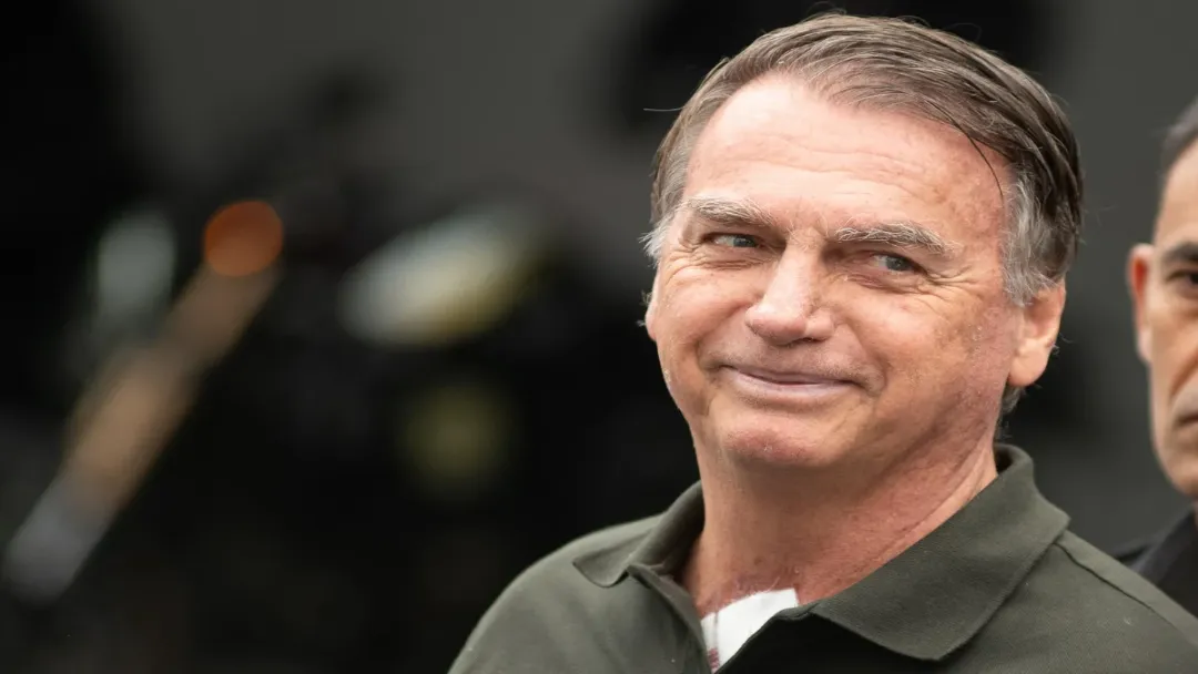 Epstein diz que Bolsonaro “é o cara” e que falou com Lula
