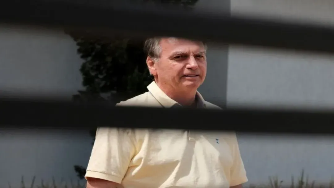 Bolsonaro Pede 16 Visitas ao STF Antes de Possível Prisão