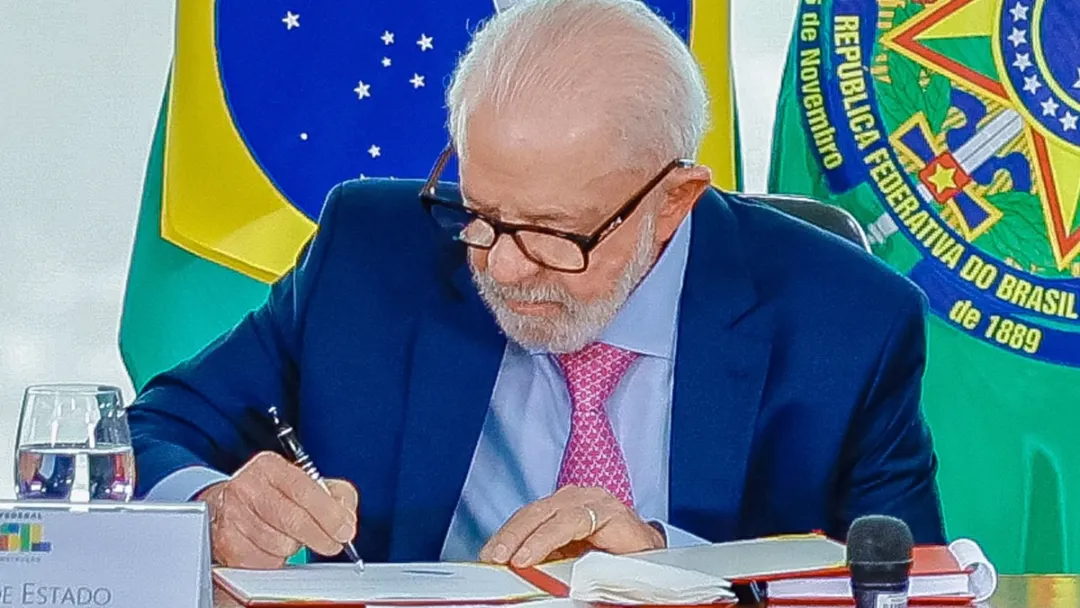 Lula sanciona IR: Isenção até R$ 5 mil muda em 2026