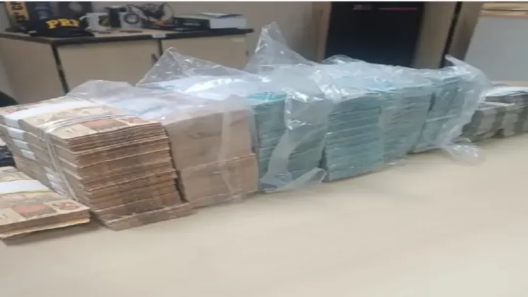 PF apreende R$ 800 mil com casal ligado a fornecedora de hospitais em GO
