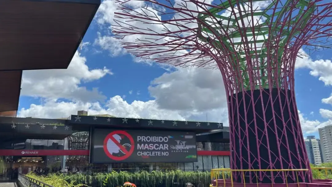 Shopping de Caldas Novas proíbe chiclete e gera polêmica; entenda