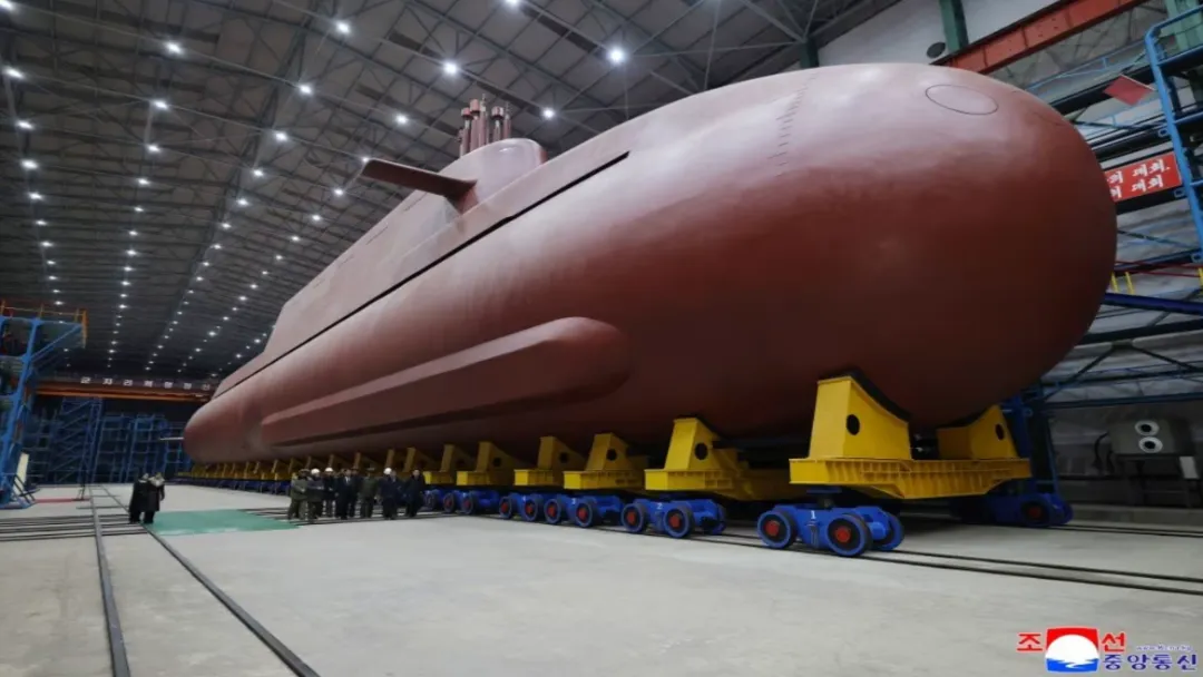 Coreia do Norte revela submarino nuclear de 8.700 toneladas; entenda o risco