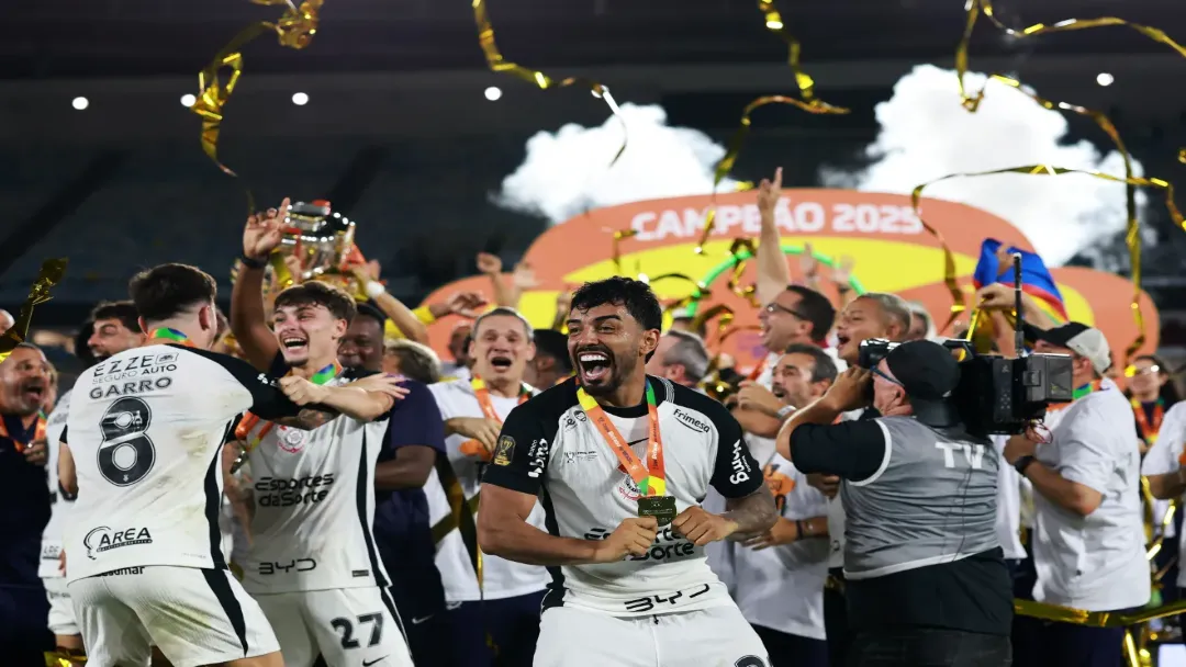 Corinthians vence Vasco no Maracanã e leva o tetra da Copa do Brasil