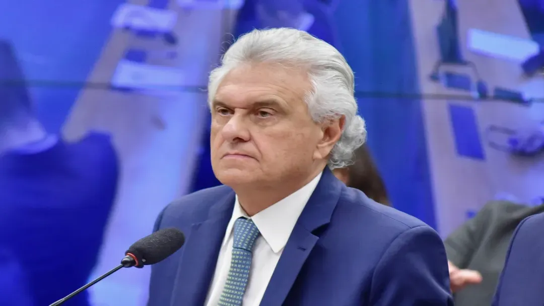 Caiado mantém pré-candidatura após Flávio Bolsonaro entrar na disputa
