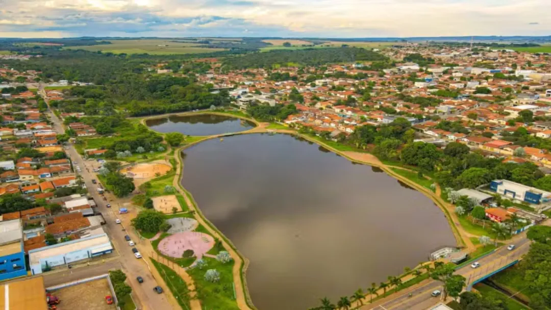 Concurso Bela Vista de Goiás: 300 vagas e salários até R$ 7,7 mil