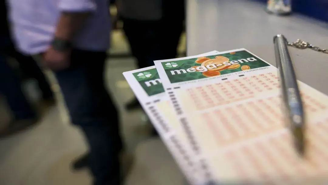 R$ 1 Bilhão: Site da Caixa tem fila virtual para apostas da Mega da Virada