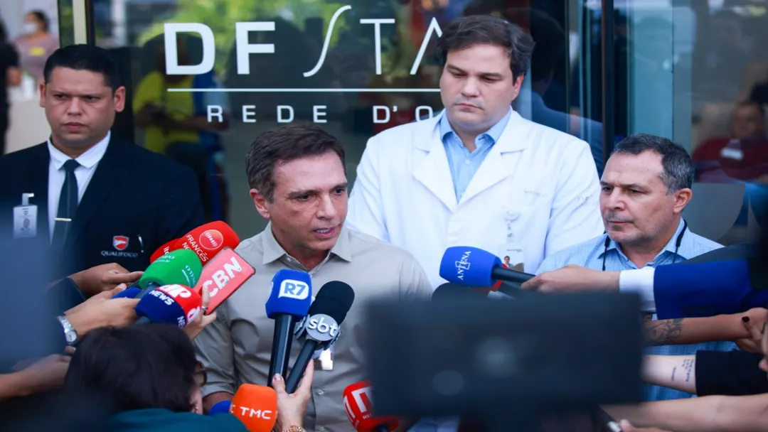 Médicos atualizam estado de Bolsonaro; previsão de alta é 1º de janeiro