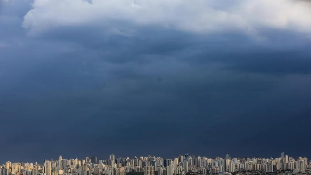 Terceiro ciclone do ano traz risco de granizo e temporais para Goiás