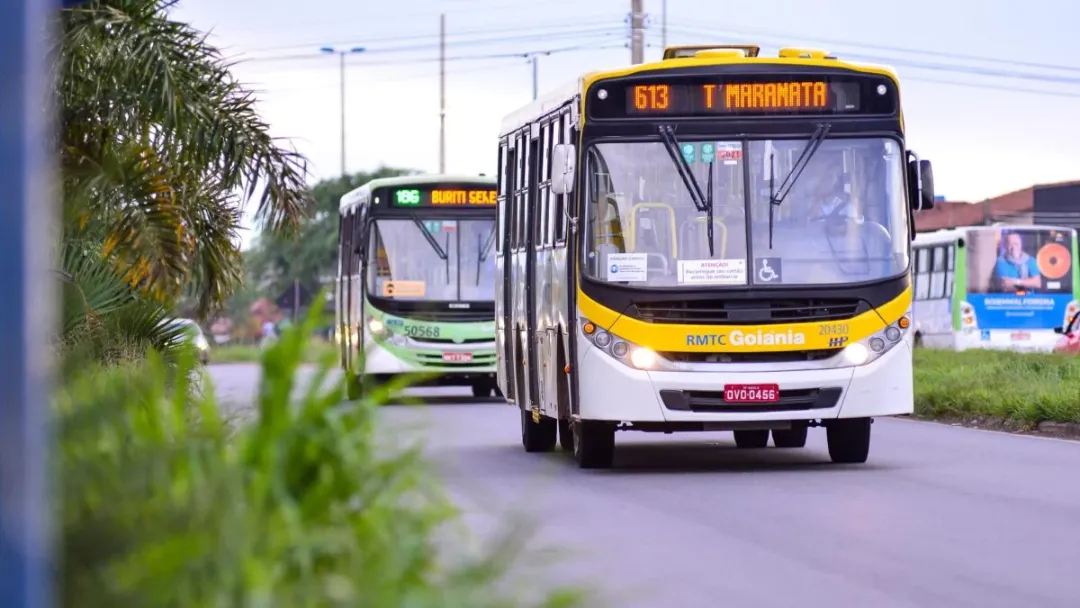 Greve em Goiânia: Motoristas param por atraso salarial