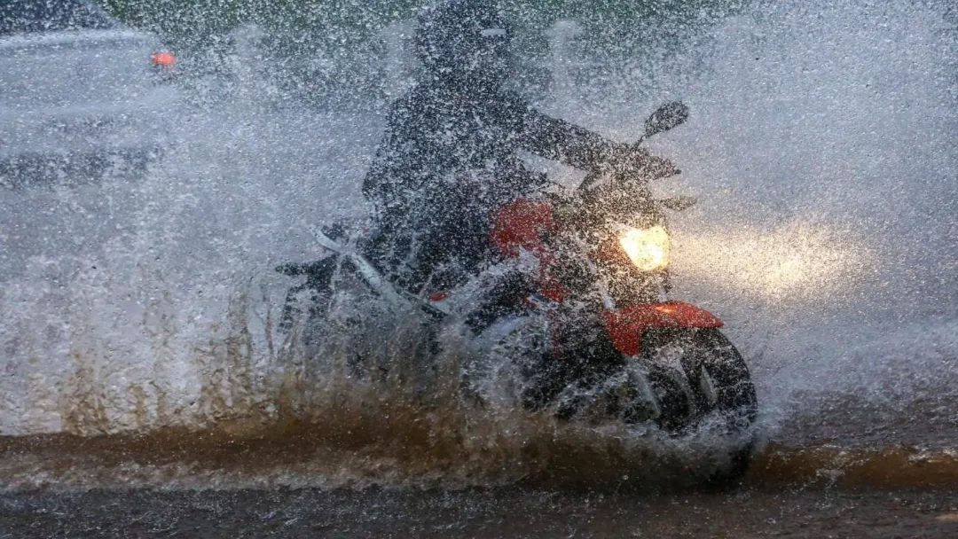 Corredor de umidade traz chuvas volumosas e risco de tempestades para Goiás