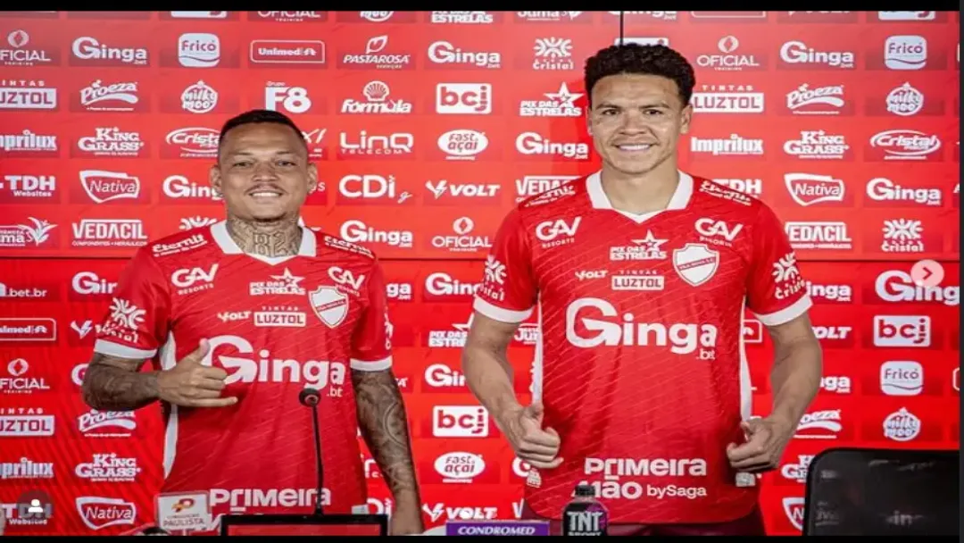 Estrela em novo uniforme do Vila Nova gera polêmica