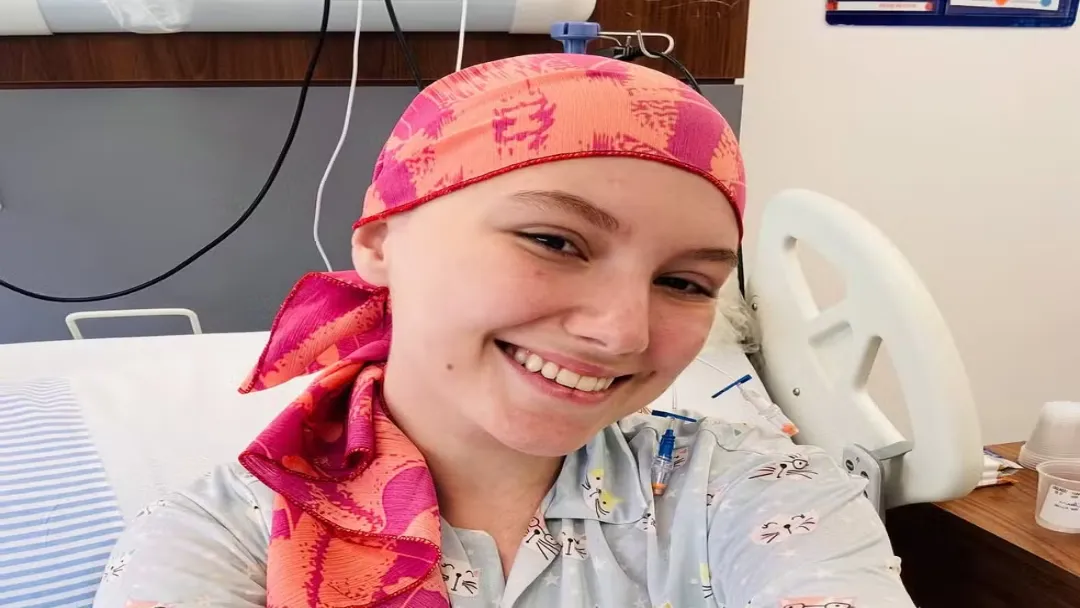 Morre aos 19 anos a influenciadora Isabel Veloso em Curitiba