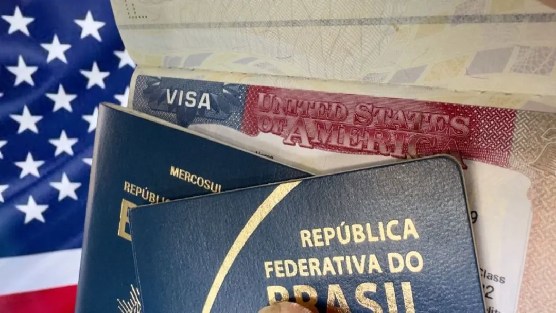 EUA suspendem vistos de imigrante para brasileiros; entenda a medida