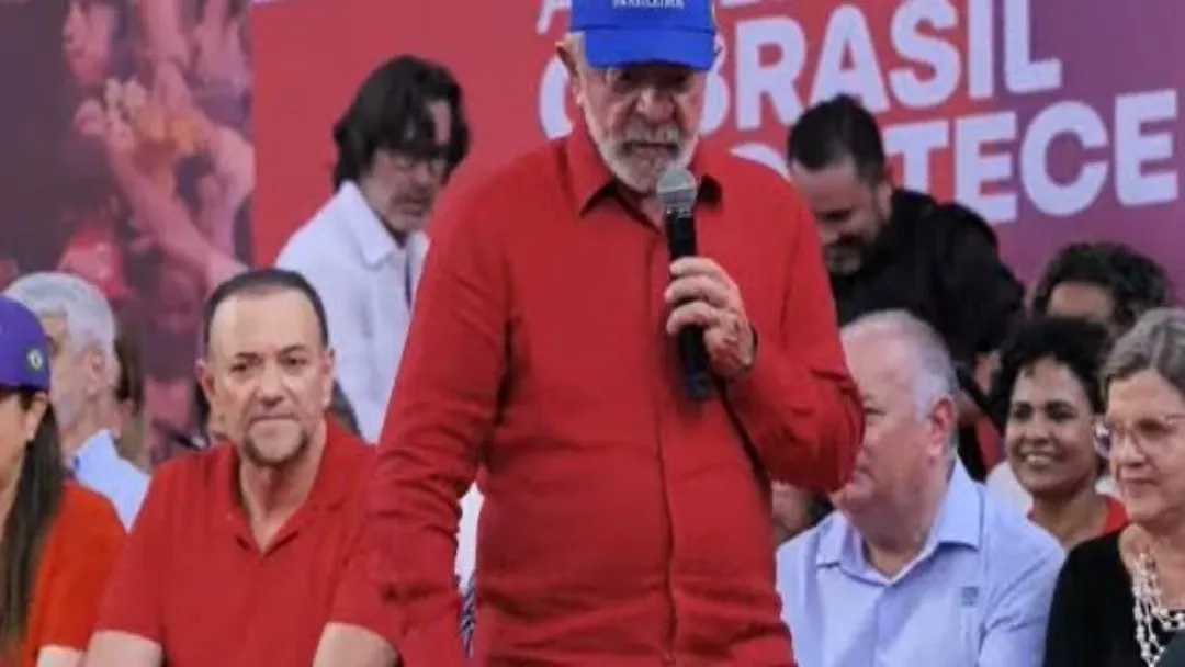Lula prevê "guerra" em 2026 e descarta tom "paz e amor"