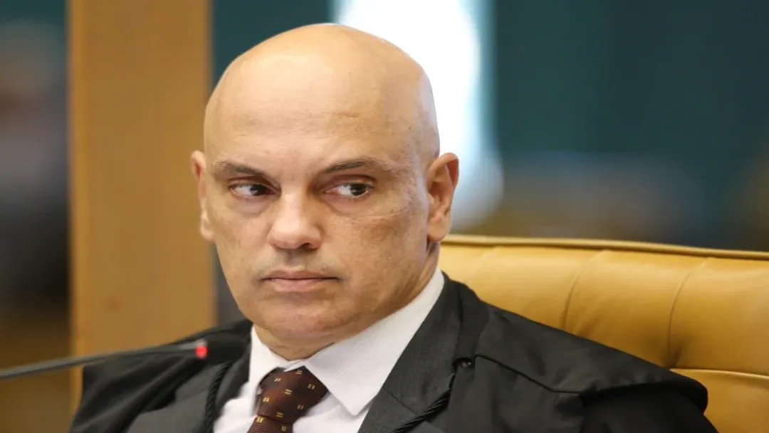 Moraes quebra sigilo de servidores da Receita por vazamento de dados de ministros