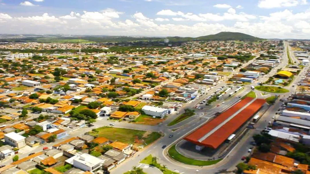 Câmara de Senador Canedo abre concurso com salário de até R$ 11,9 mil
