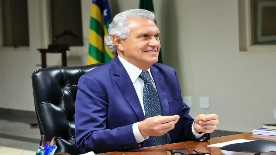 Caiado anuncia fim da taxa do agro e anistia de R$ 1 bilhão