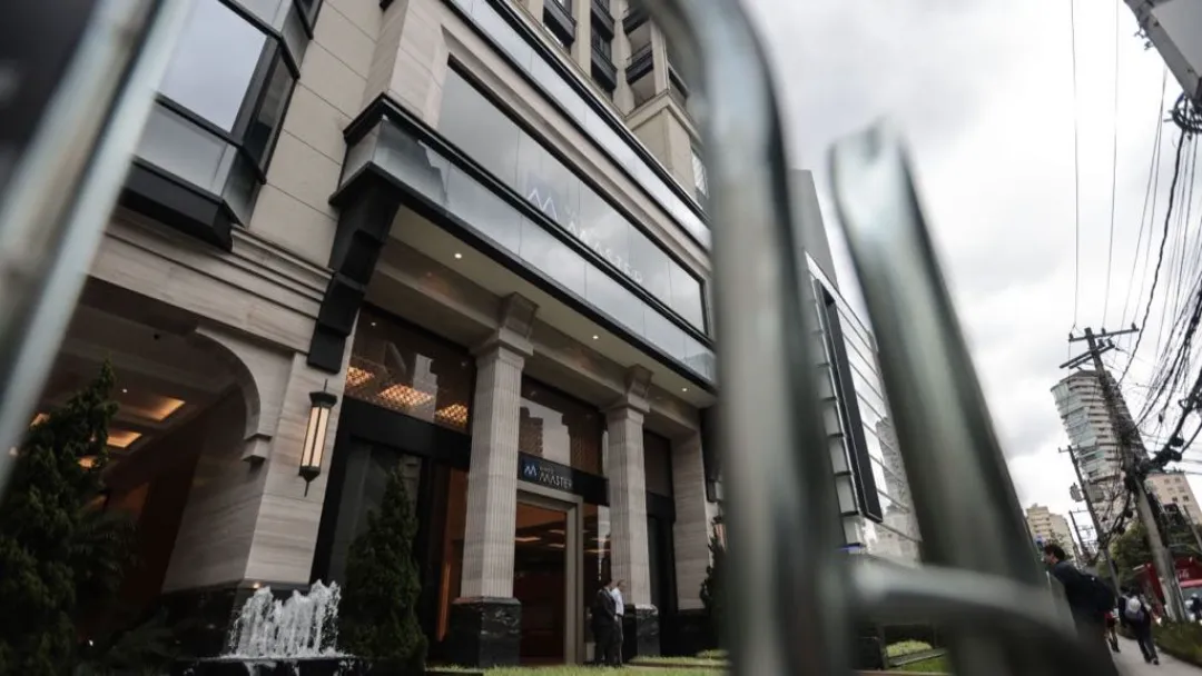 Grupo Fictor pede recuperação judicial após crise do Banco Master