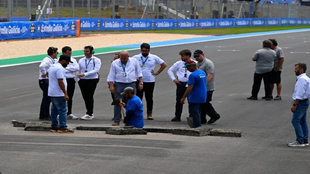 Buraco na pista adia classificações no GP do Brasil 2026