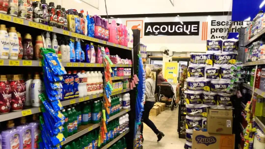 Supermercados em Goiás podem fechar aos domingos a partir de abril