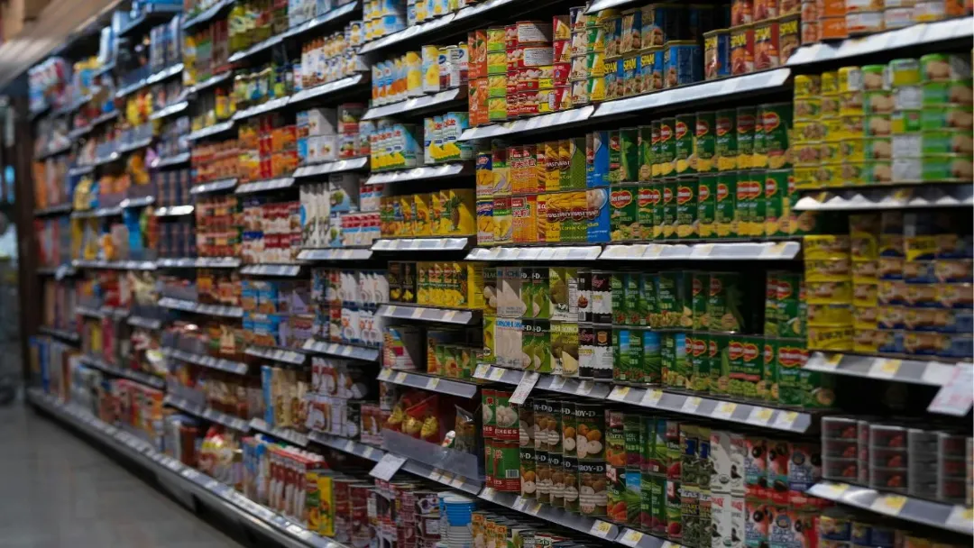 Supermercados de Goiás adiam decisão sobre fechar aos domingos