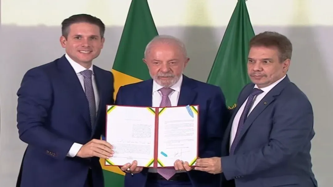 Lula sanciona PL Antifacção e aumenta penas contra facções