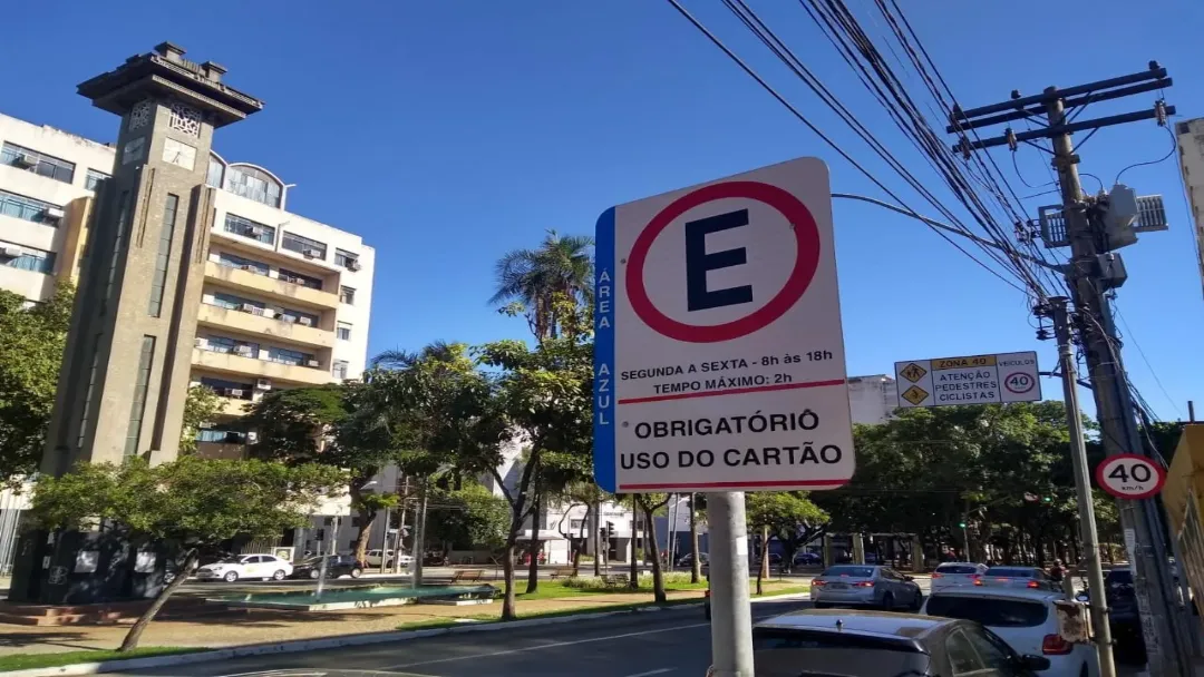 Projeto quer proibir cobrança de estacionamento em Goiânia