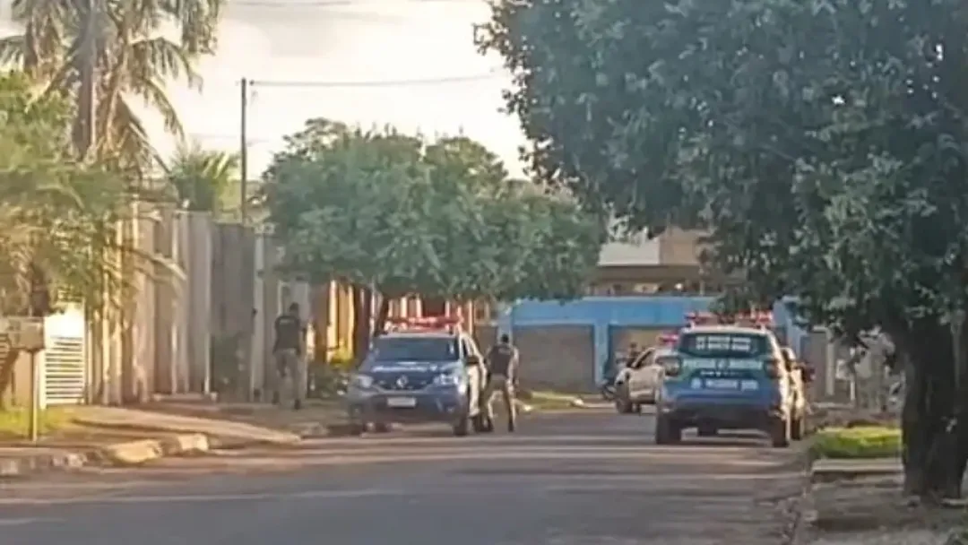 Médico é preso após atirar arpões contra policiais em Aragarças, Goiás
