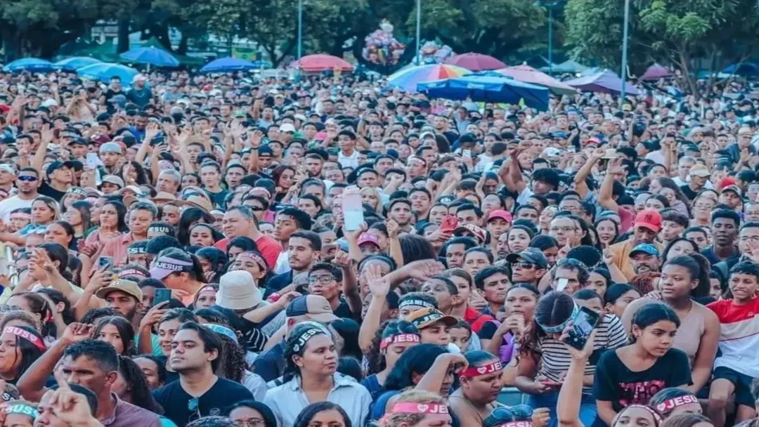 Marcha para Jesus reúne 300 mil em Goiânia