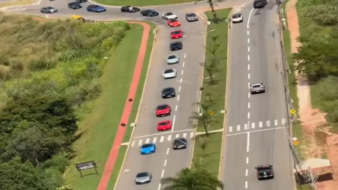 Sabor Roça: Vídeo de desfile de carros de luxo em Goiânia viraliza