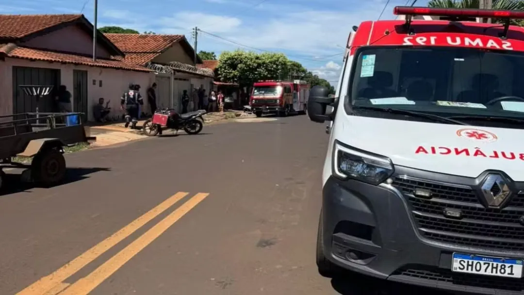 Menina de 11 anos morre após ficar presa em janela em Itumbiara
