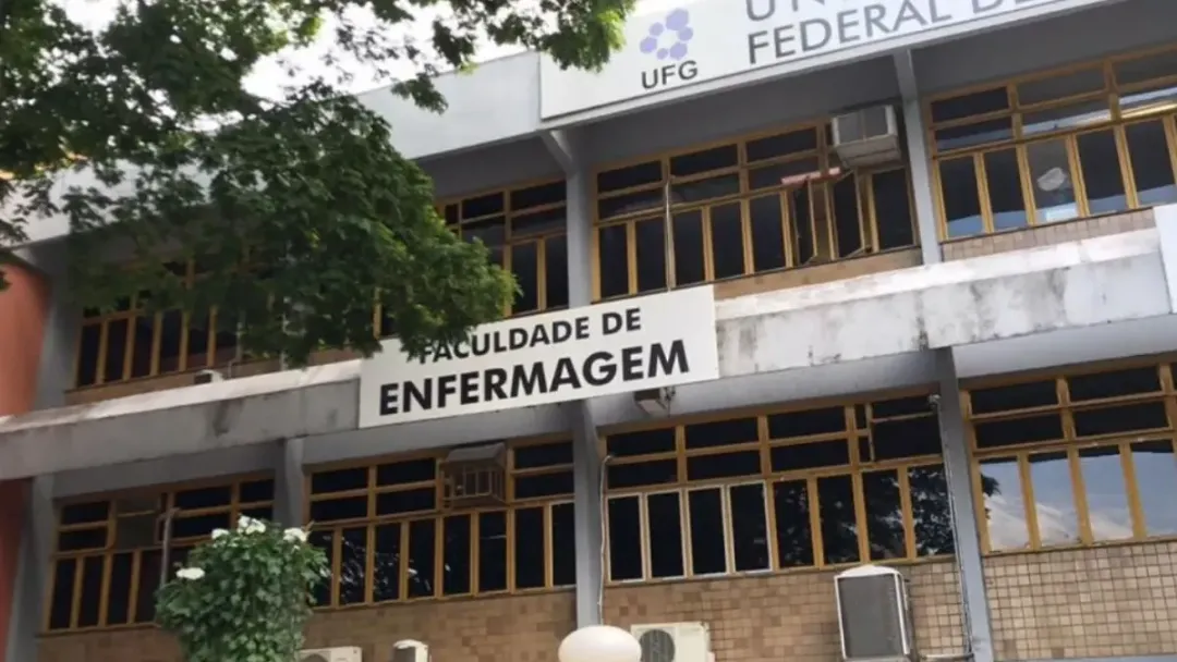 Alunas denunciam assédio em curso de Enfermagem da UFG