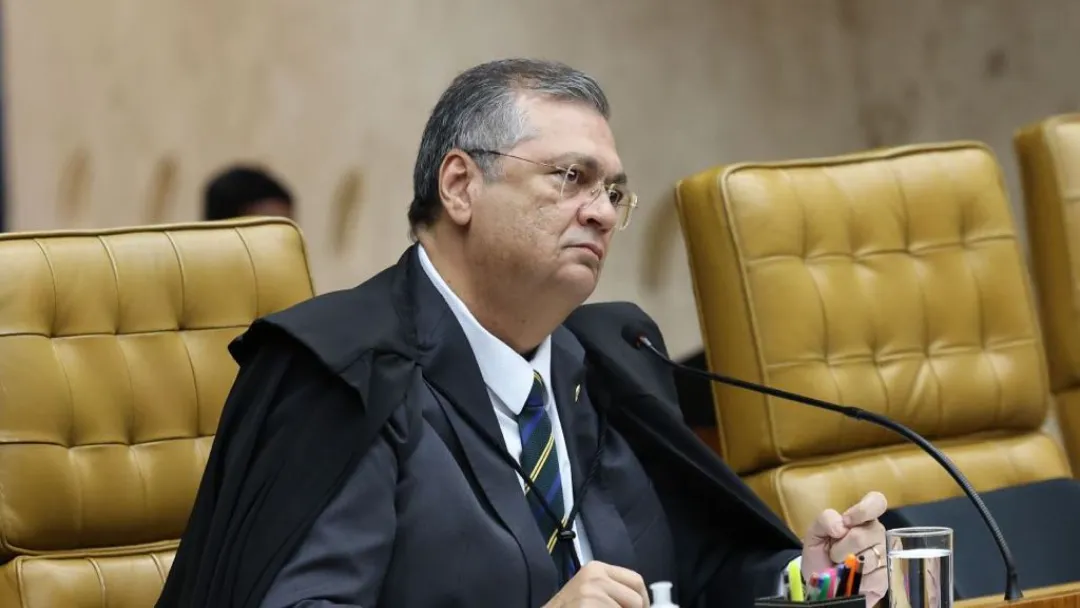 Dino abre investigação sigilosa sobre suposto uso de emendas em filme de Bolsonaro