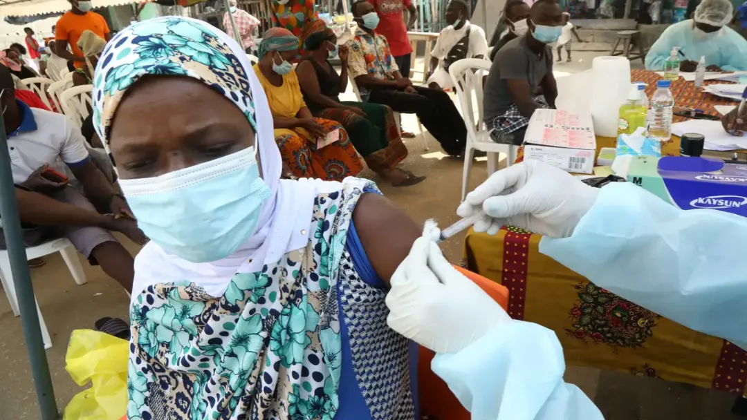 Surto de ebola na África já matou mais de 130 pessoas e mobiliza autoridades internacionais