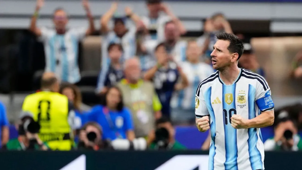 Messi supera Klose, vira maior artilheiro das Copas e garante Argentina nas oitavas