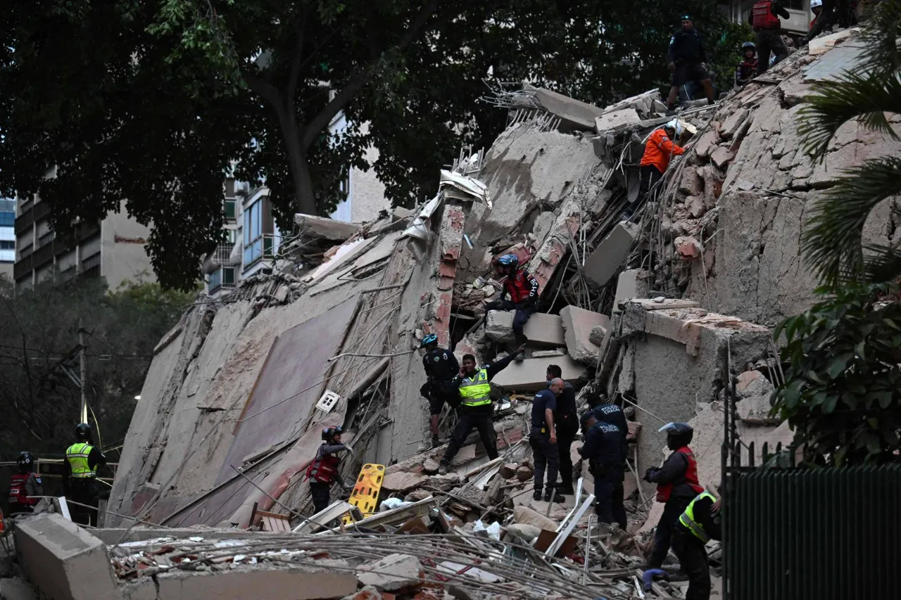 Duplo terremoto na Venezuela deixa mortos, centenas de feridos e destruição em Caracas