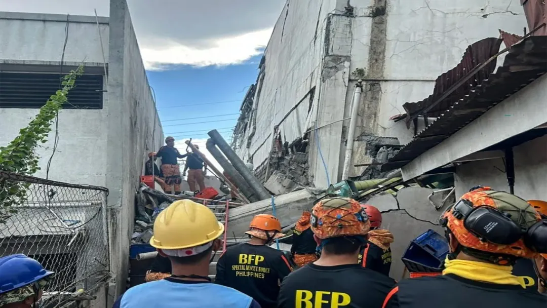 Terremoto de magnitude 7,8 deixa dezenas de mortos e provoca tsunami nas Filipinas