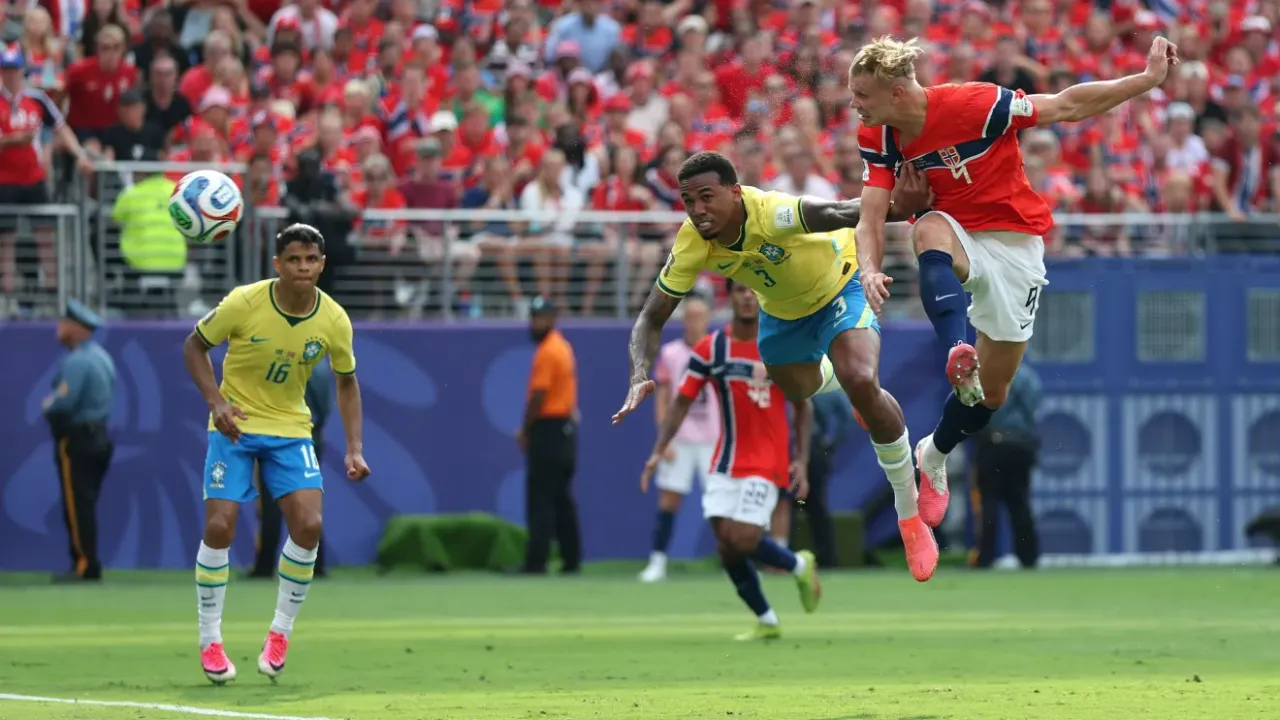 Brasil perde para a Noruega, é eliminado da Copa e alcança maior jejum sem título
