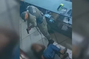 Mãe de adolescente agredido por PM em Catalão pede justiça: “Meu filho estava trabalhando”