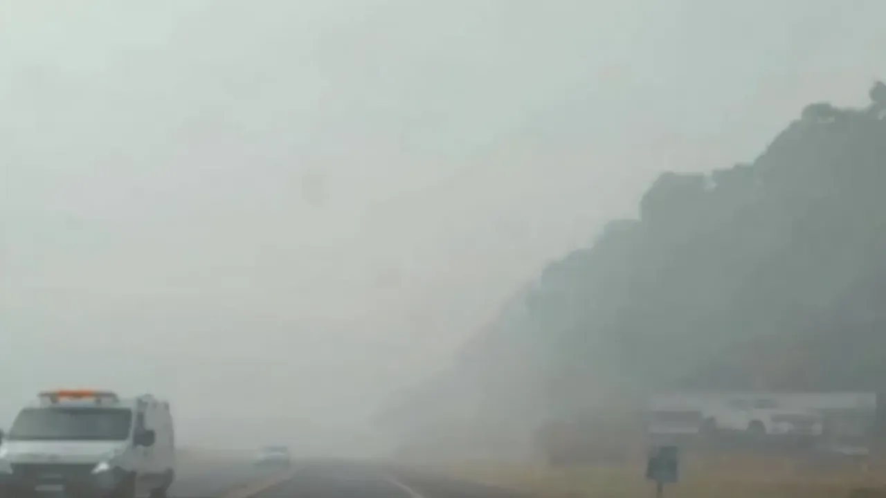 Justiça dá 48 horas para Prefeitura apagar incêndio em lixão de Santa Helena de Goiás