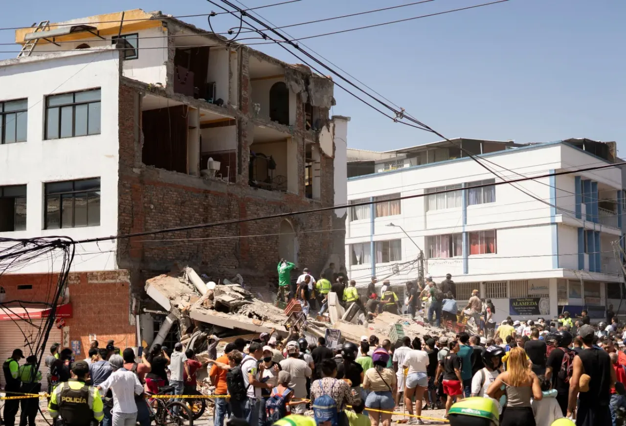 Terremoto de 7,4 deixa 132 mortos e 570 feridos na Colômbia